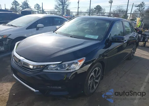 2017 Honda Accord Ex-L z USA, uszkodzony, nr VIN 1HGCR2F88HA101841